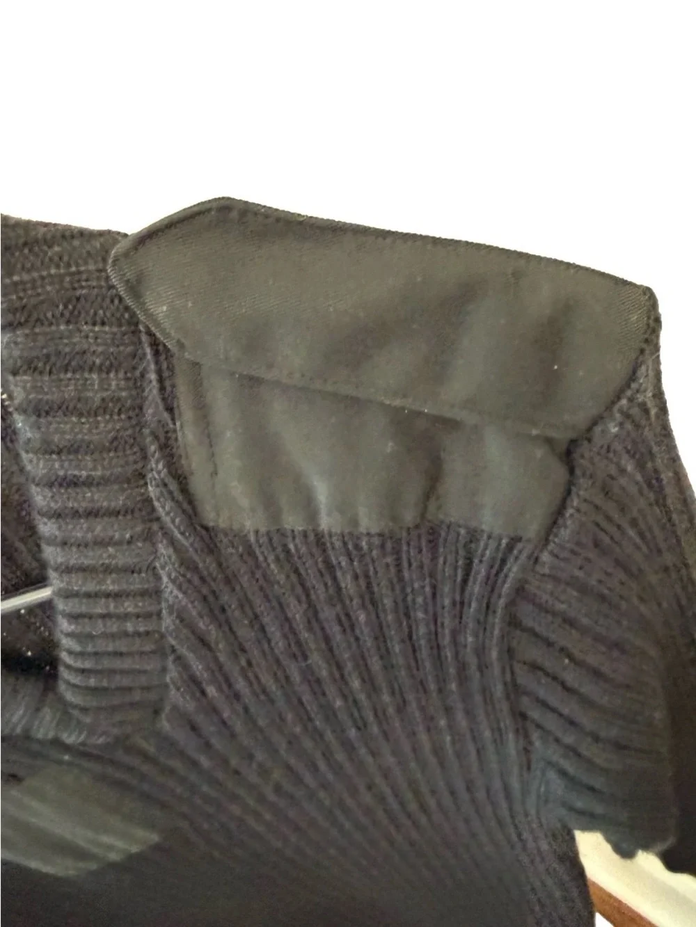 VTG Citadel Black Military V-Neck Sweater (Wooly Pully) Men’s Medium Epaulets